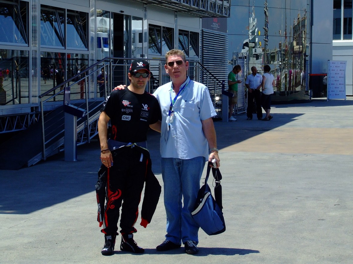 Tony Driver Interaction @ Valencia, pics by @p2pc2e and some random dudes, like the one with Alonso