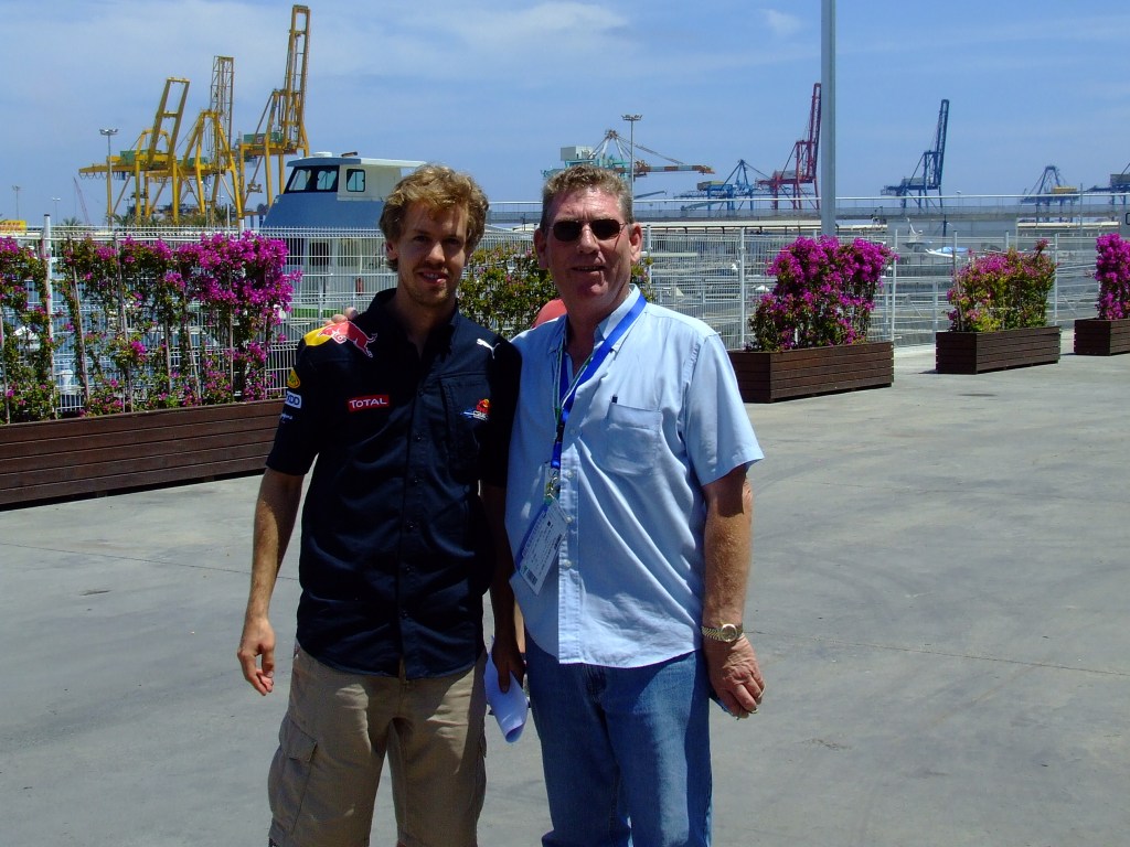 Tony Driver Interaction @ Valencia, pics by @p2pc2e and some random dudes, like the one with Alonso