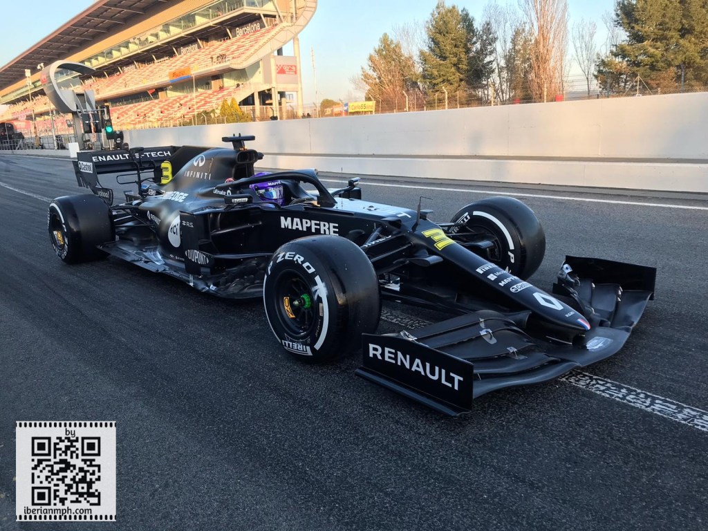 #F1 Testing in Barcelona with Diego Merino and Clarksport